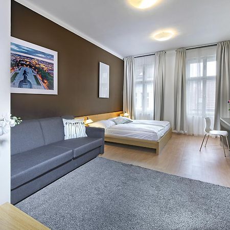 Downtown Suites Chlumova 布拉格 外观 照片