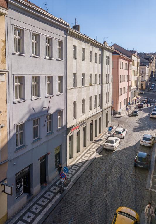 Downtown Suites Chlumova 布拉格 外观 照片