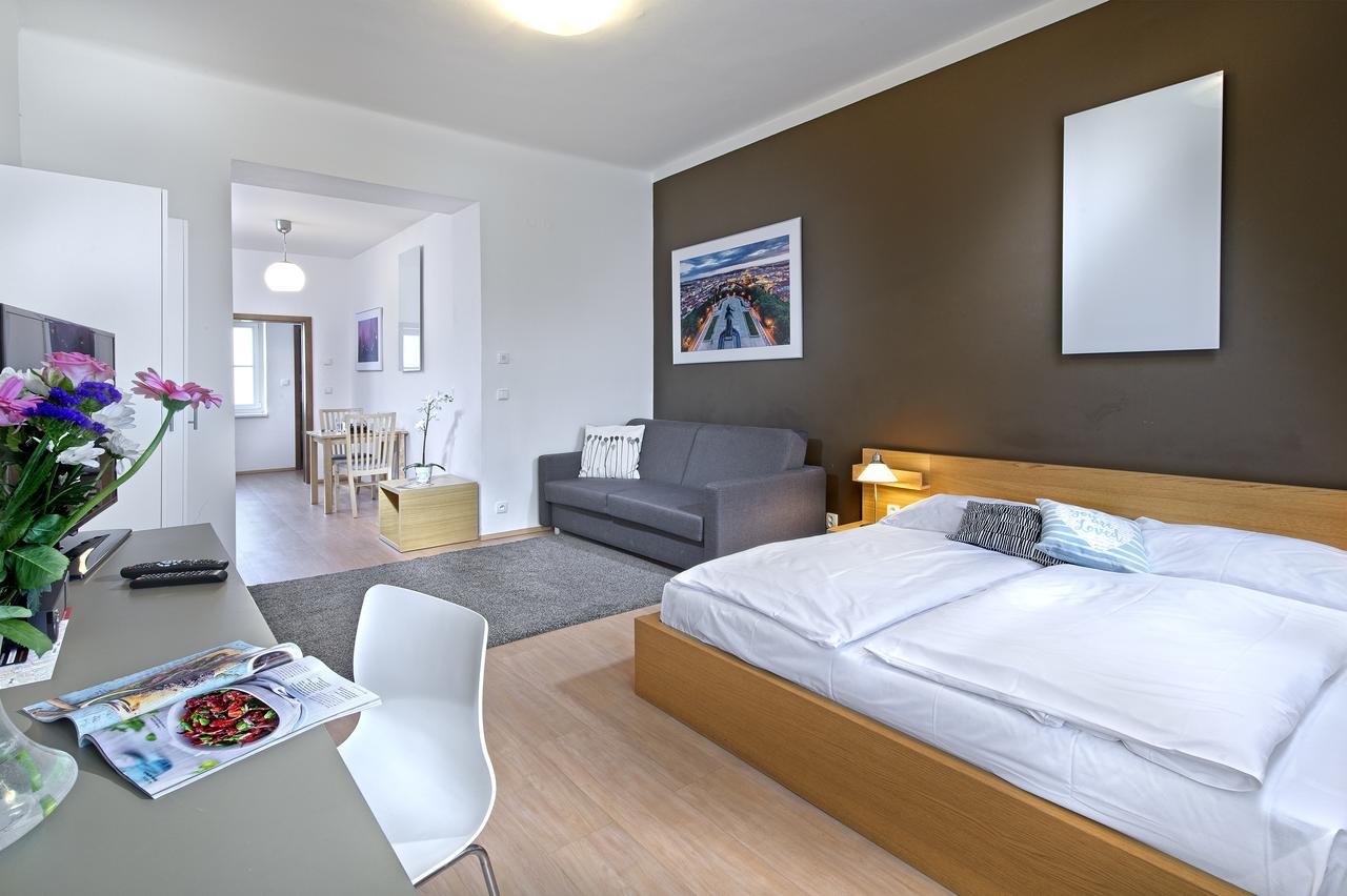 Downtown Suites Chlumova 布拉格 外观 照片