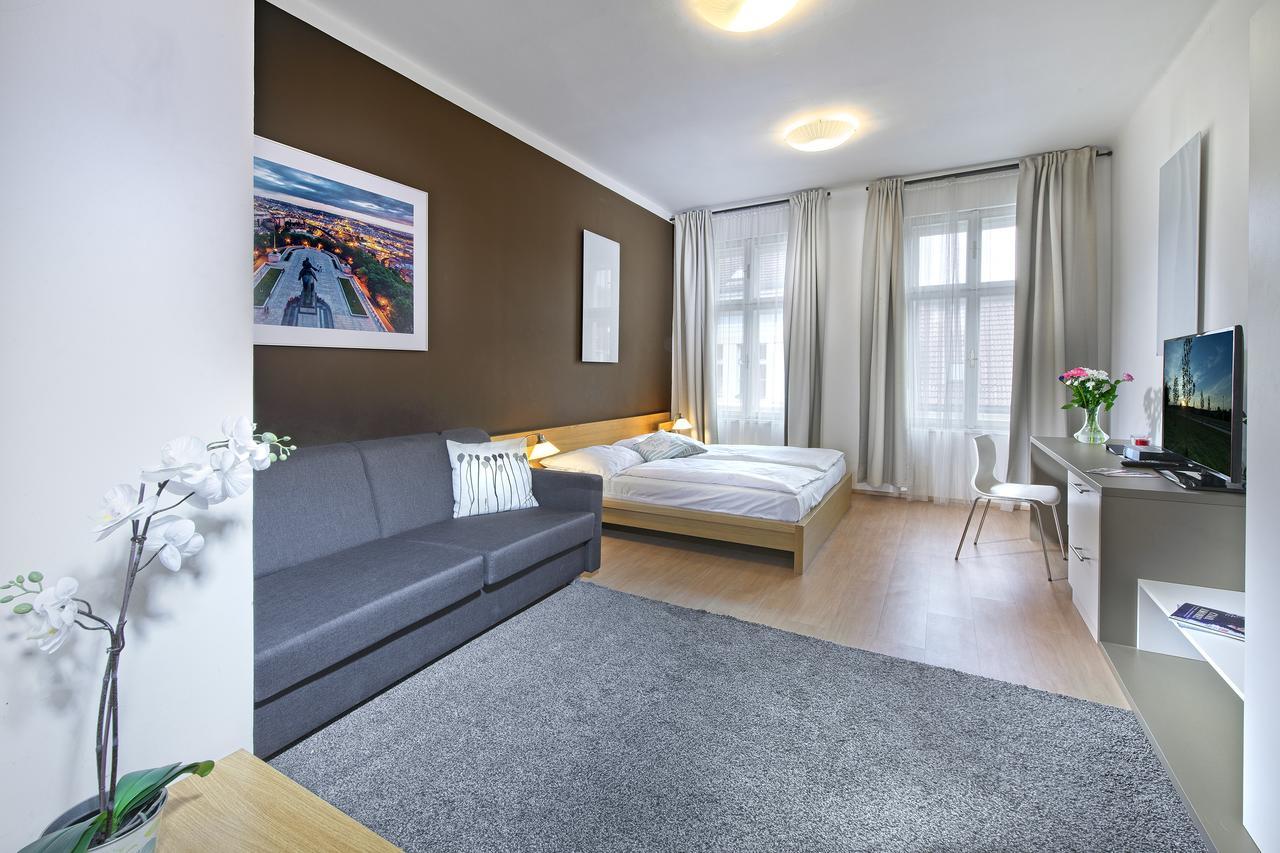 Downtown Suites Chlumova 布拉格 外观 照片